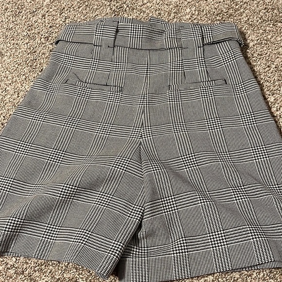 Zara height waist shorts - Picture 5 of 5